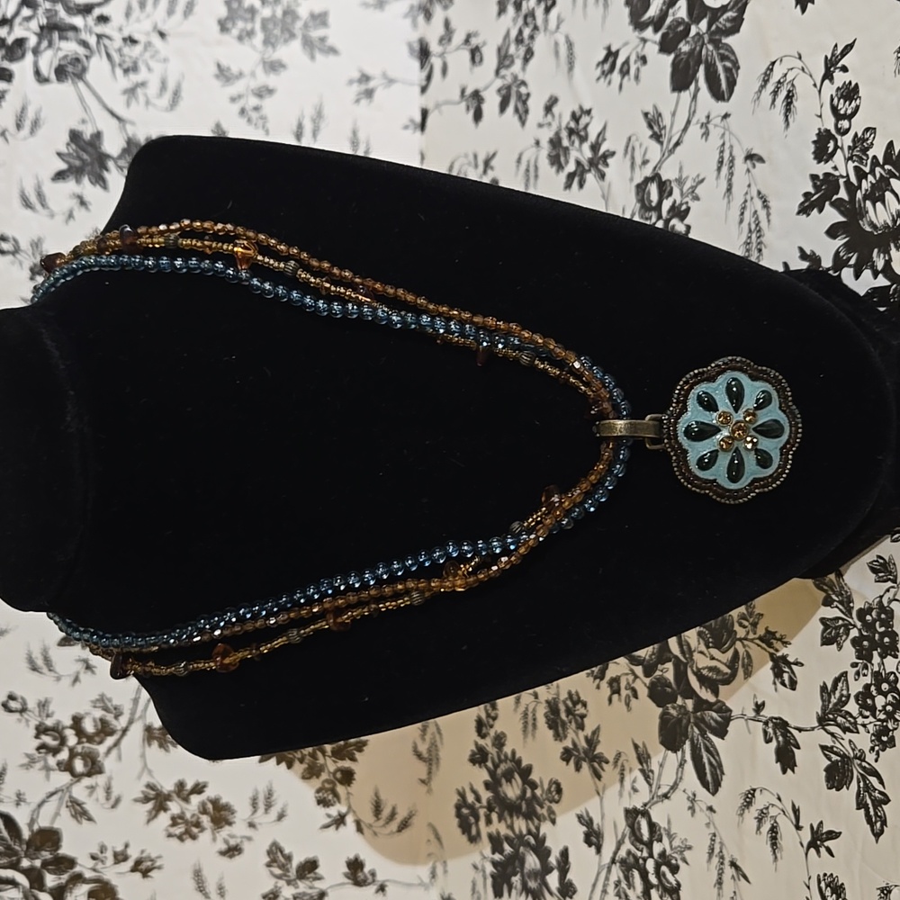 Nr necklace jb18